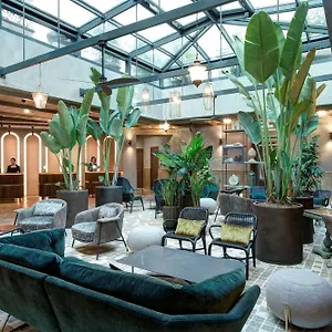 **** Otel Doubletree By Hilton Monti İtalya