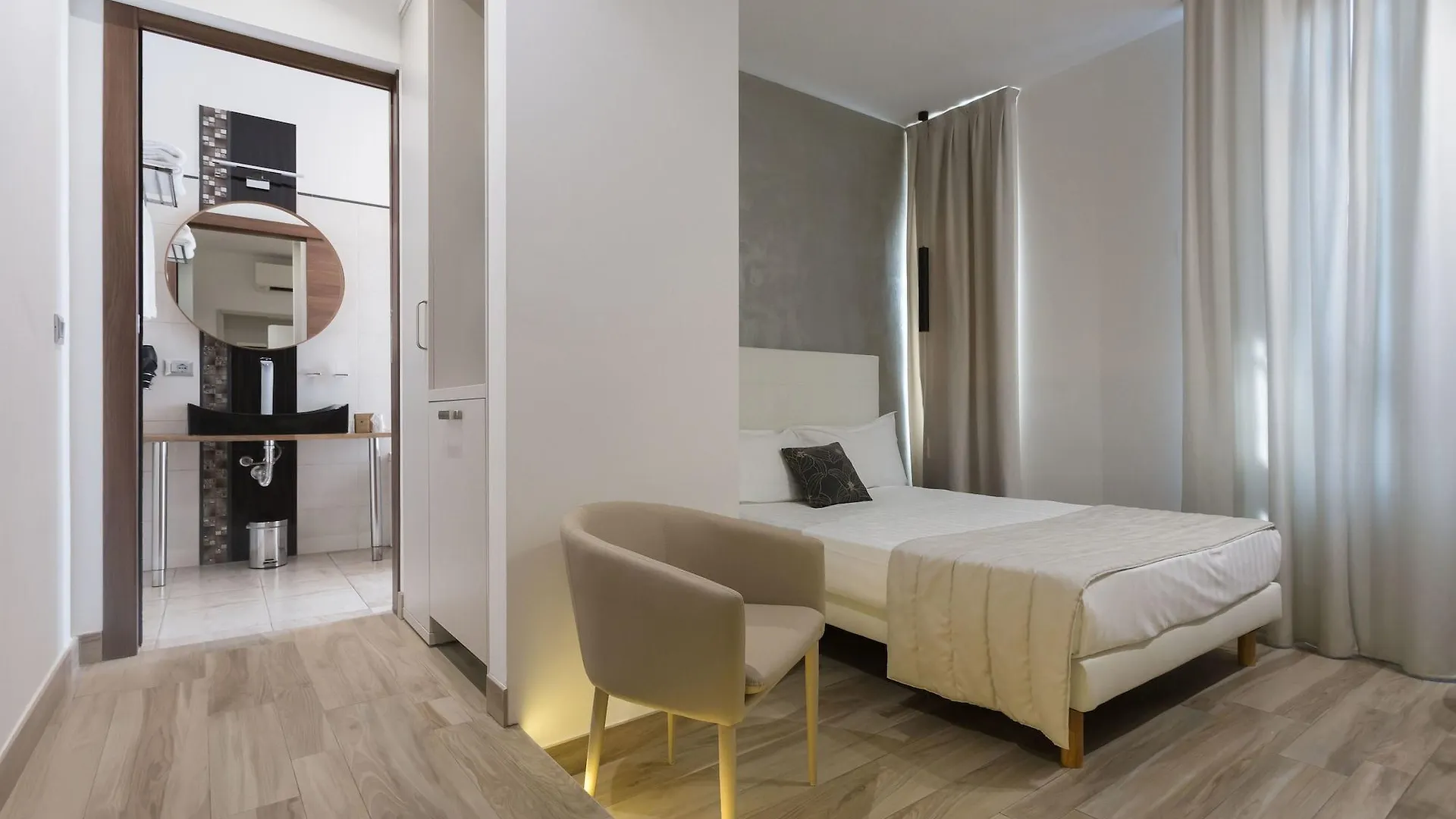 **  Aparthotel Durini Milan Italy