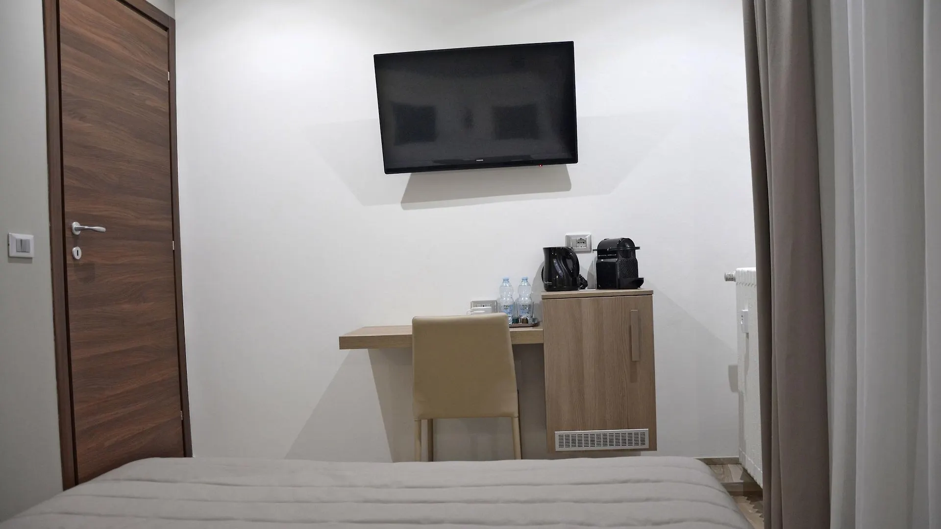 Aparthotel Durini Milan 2*,
