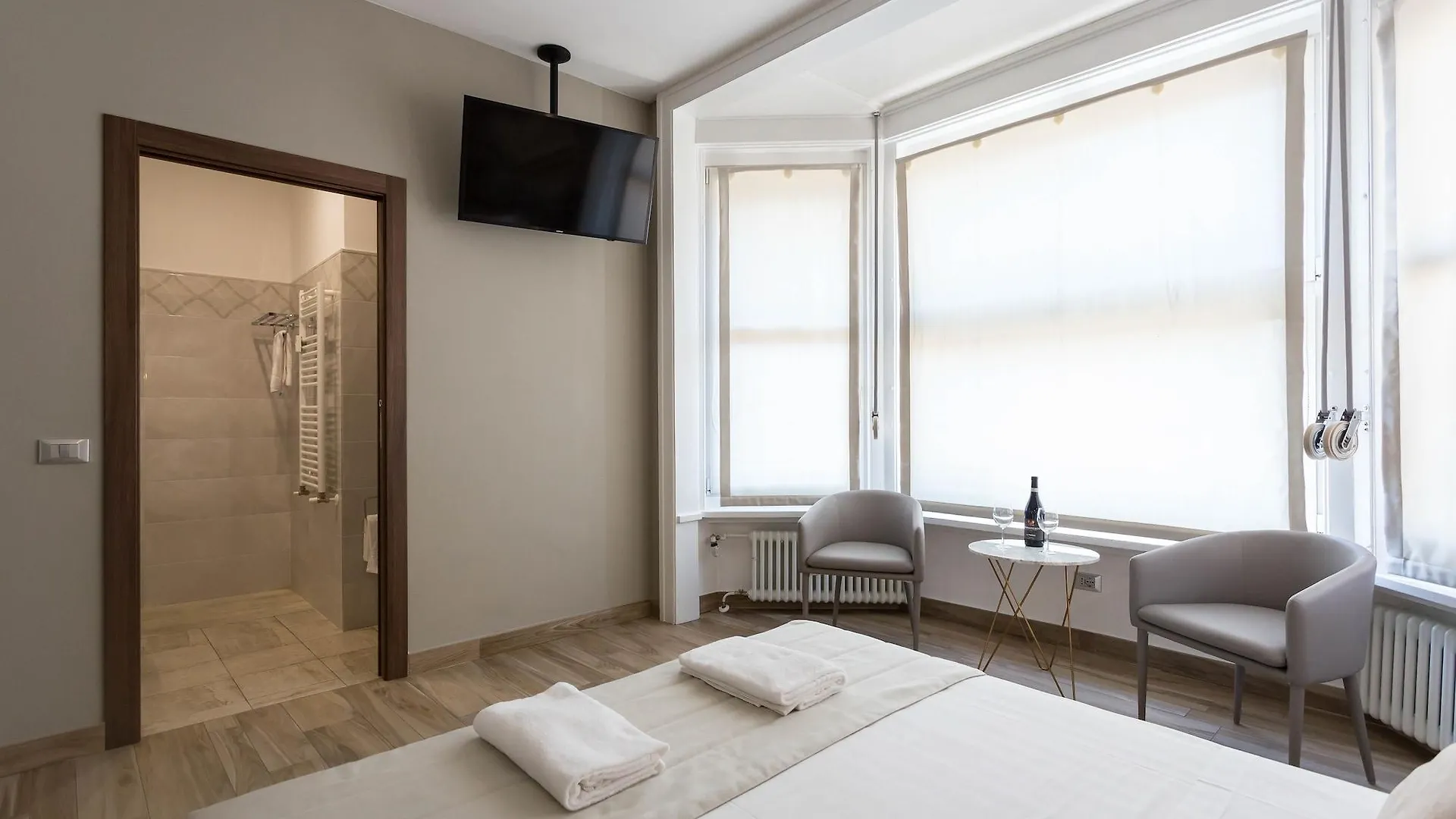 Aparthotel Durini Milan