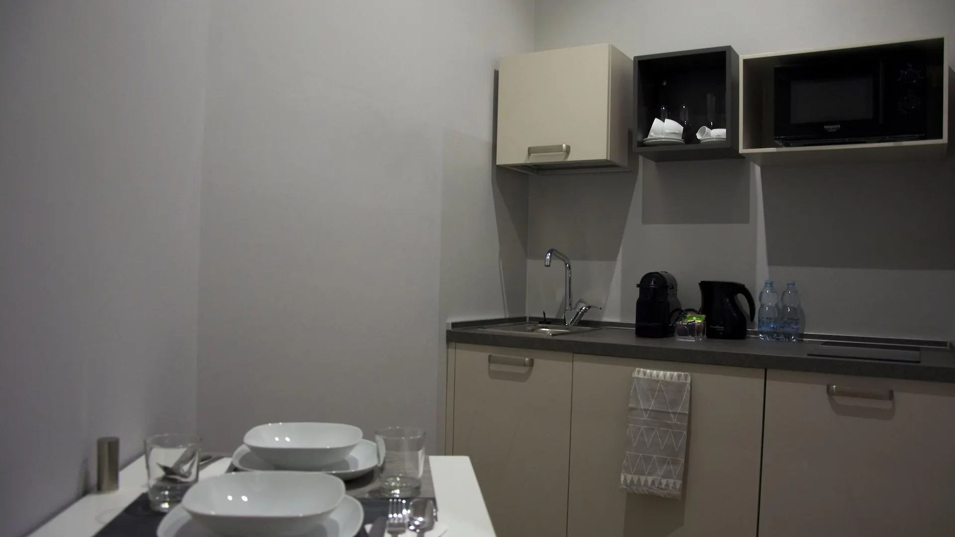 Aparthotel Durini Milan
