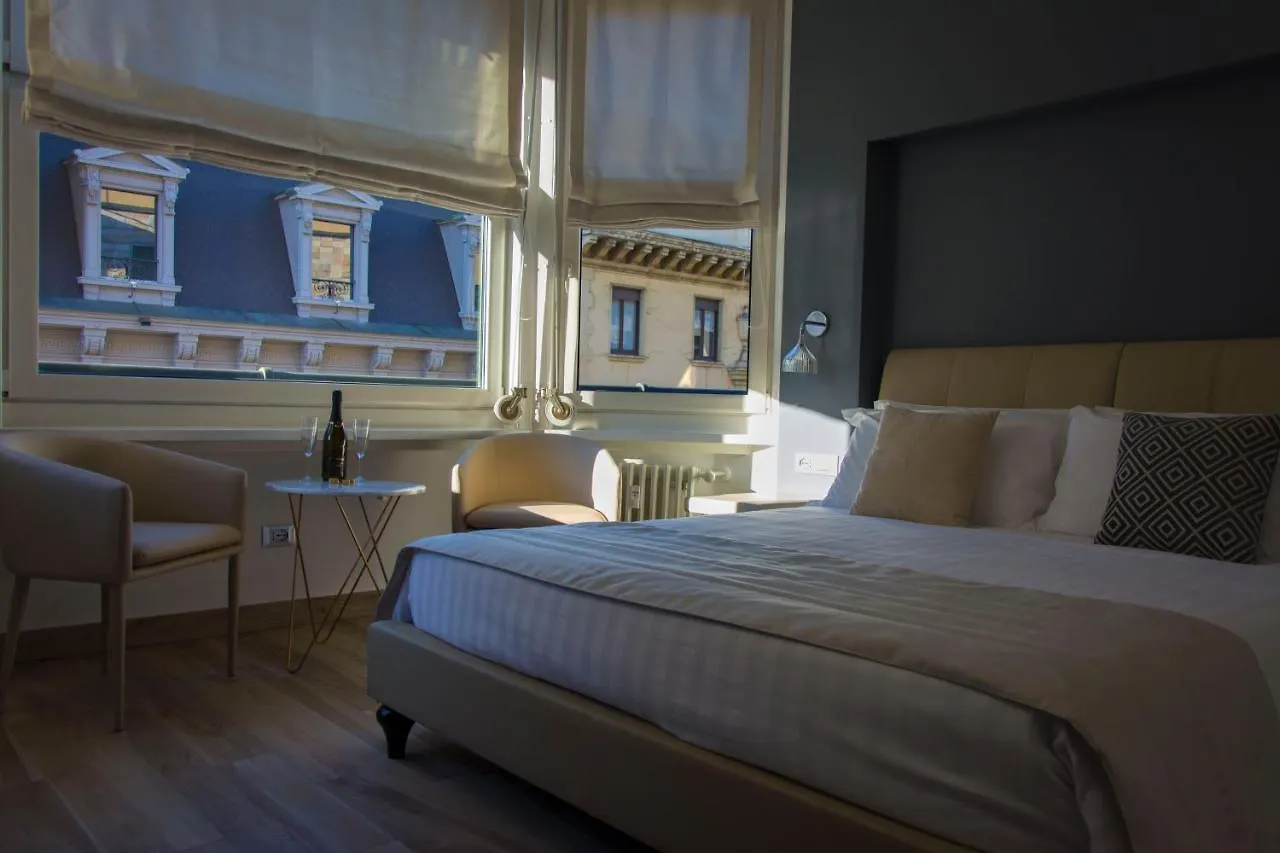 Aparthotel Durini Milan